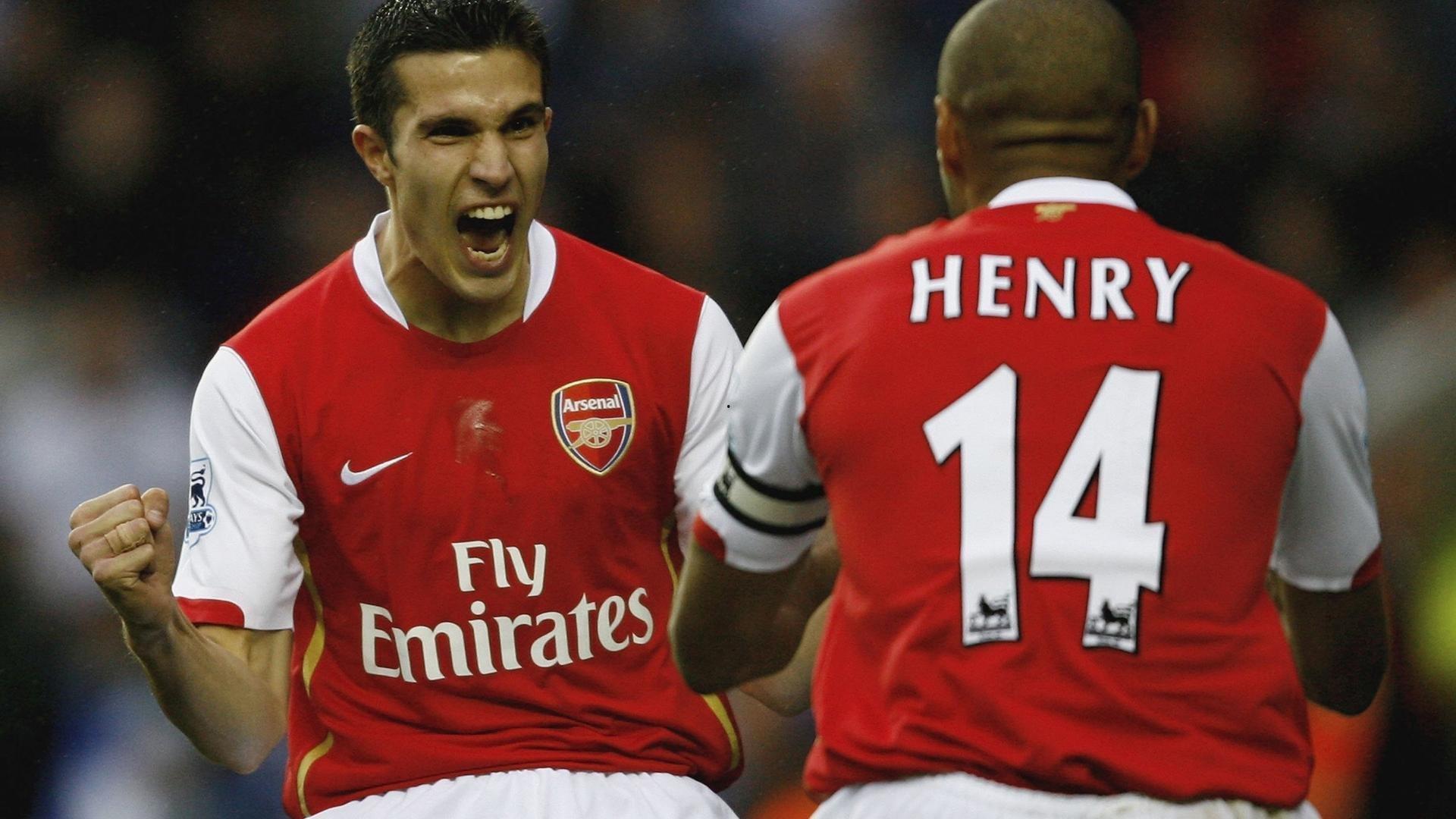 利物浦官宣菲米等四将离队，三侠时代落幕，中场面临重组挑战